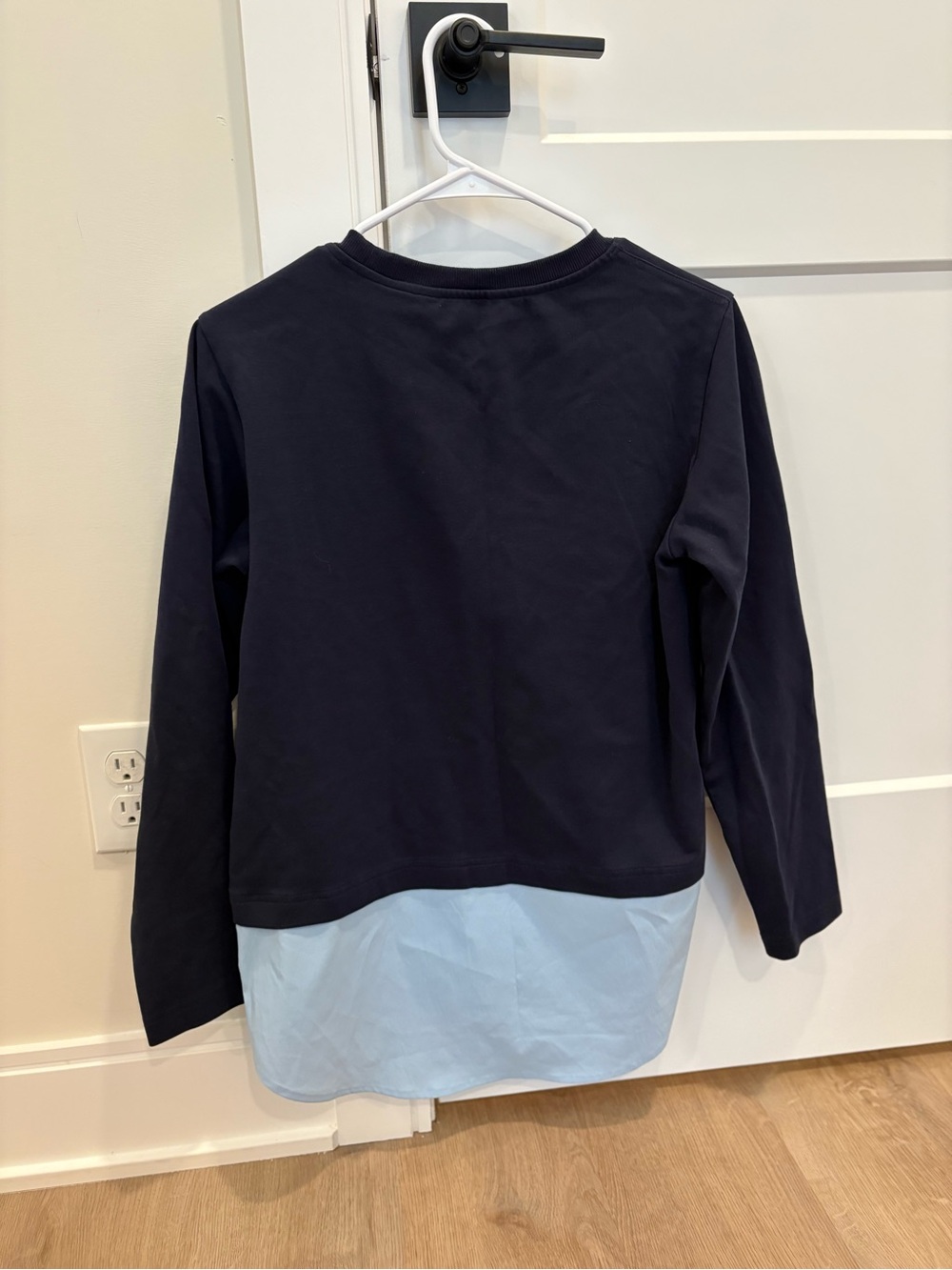Athleta Gallery Top 2.0 Size Small - Picture 3 of 5